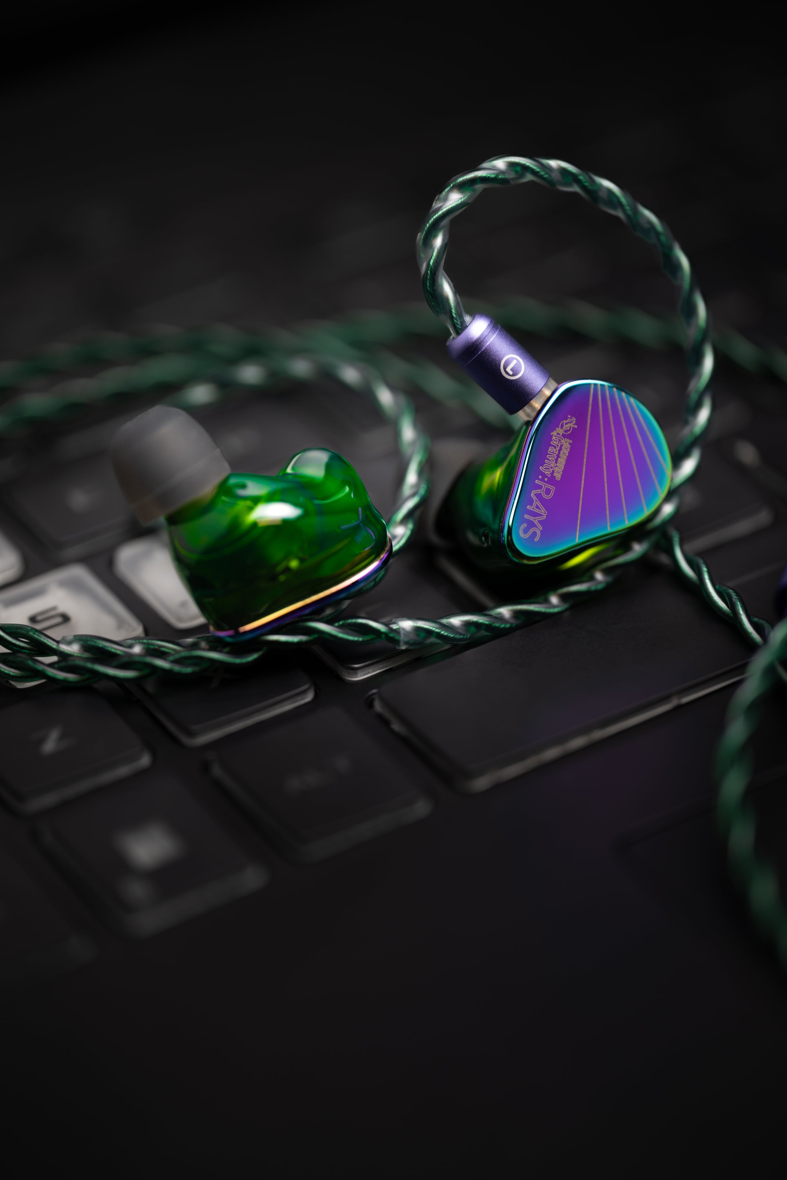 MOONDROP RAYS Hybrid Wired USB-C Pro Gaming IEM In-Ear Monitor Headphones with Mic