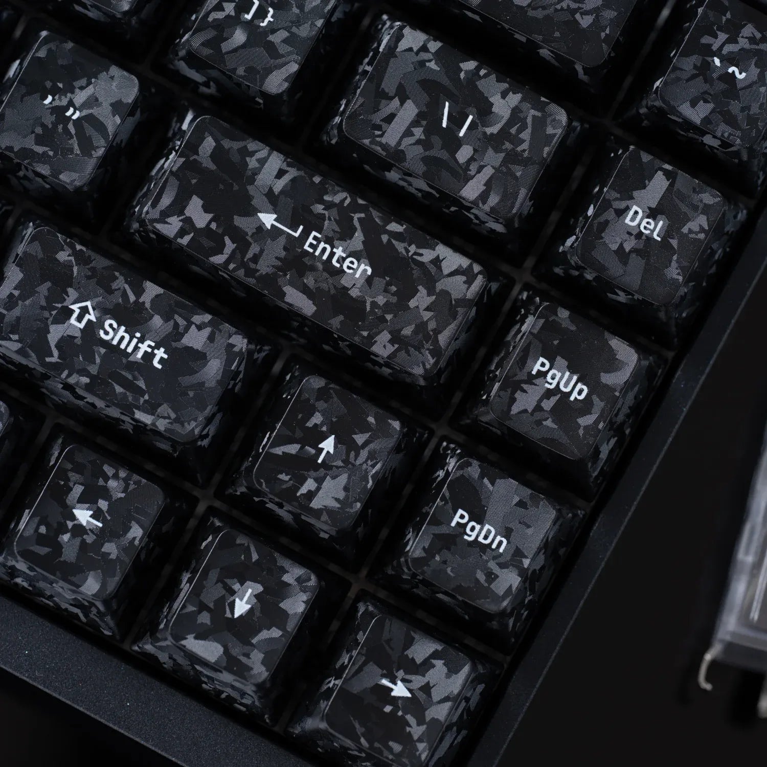 TENKO ARBITER STUDIO Carbon Fiber Textured Cherry profile Keycap Set