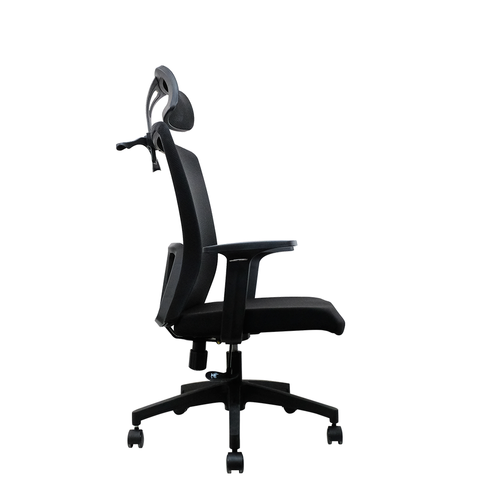 Fantech Leather gaming Chair, Gaming chair recliner, Luxury Office chair, Leather gaming chair, office chair, Gaming Chair, Black gaming chair