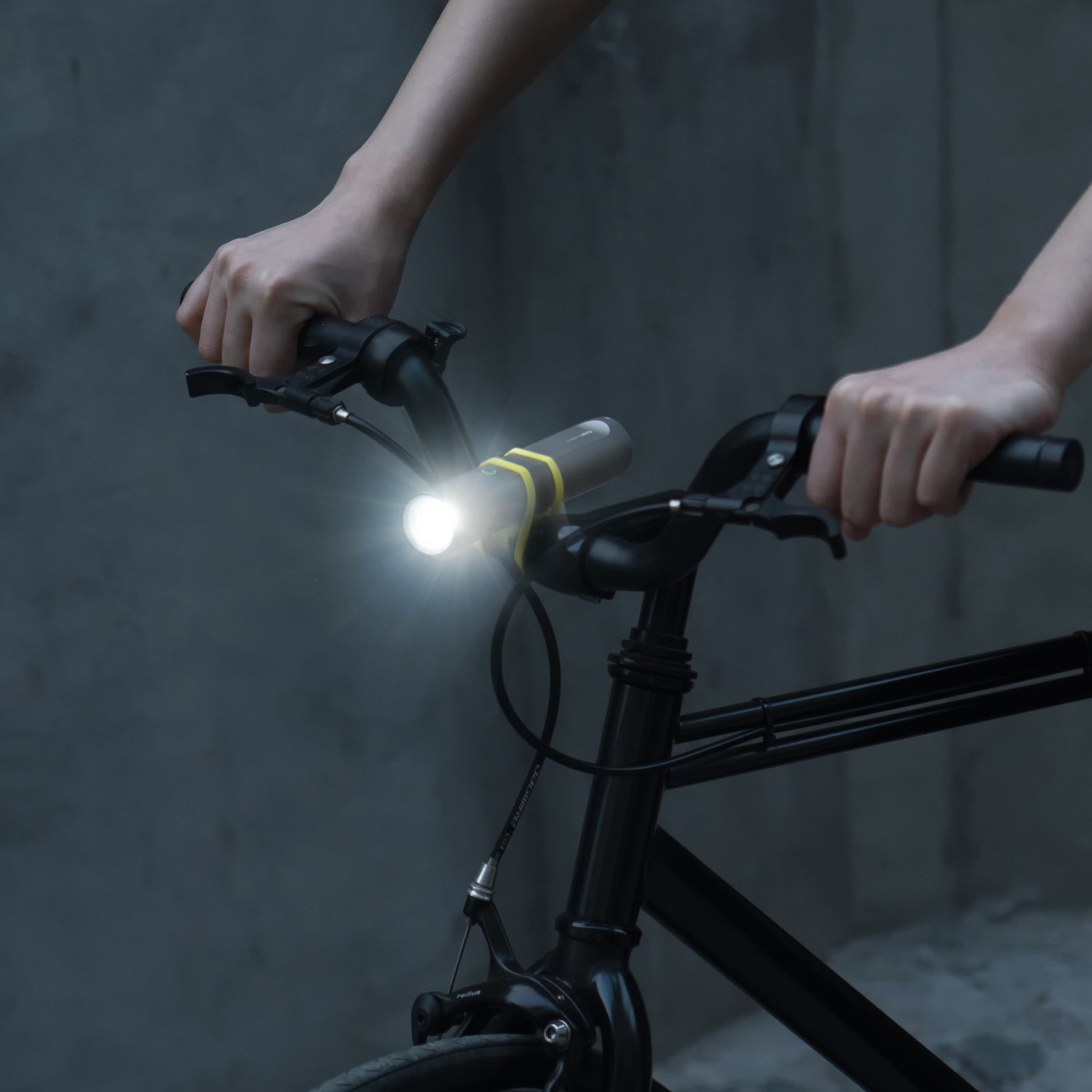 HOTO FLASHLIGHT FIT