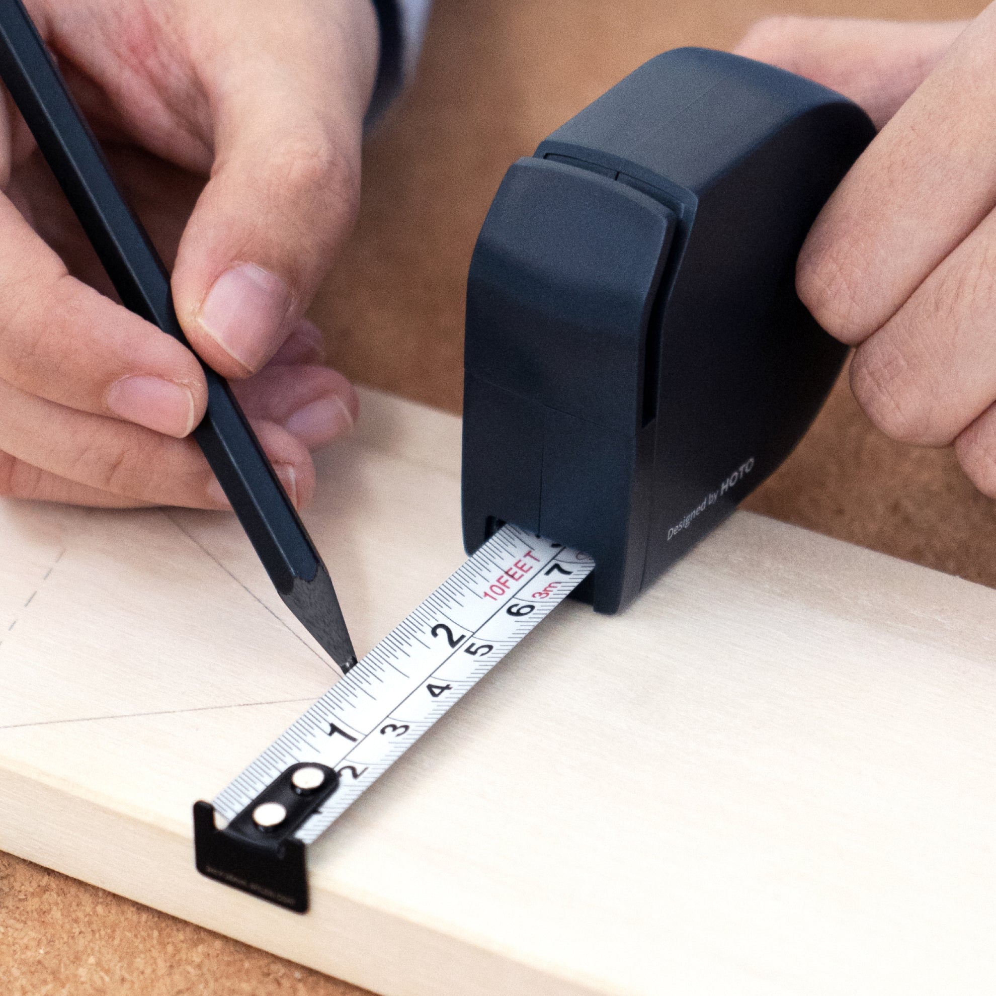 HOTO SELF LOCK MEASURE TAPE